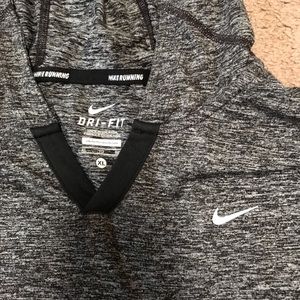 Nike Dri-fit Pullover